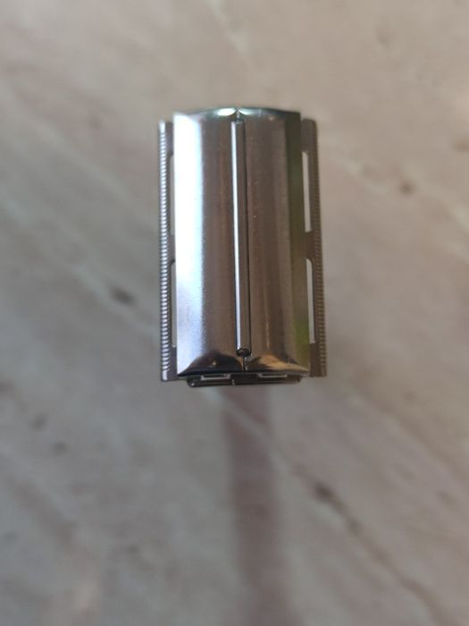 Gillette Adjustable (fabricat în perioada 1961–1967).