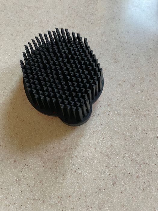 Perie par pisici si caini