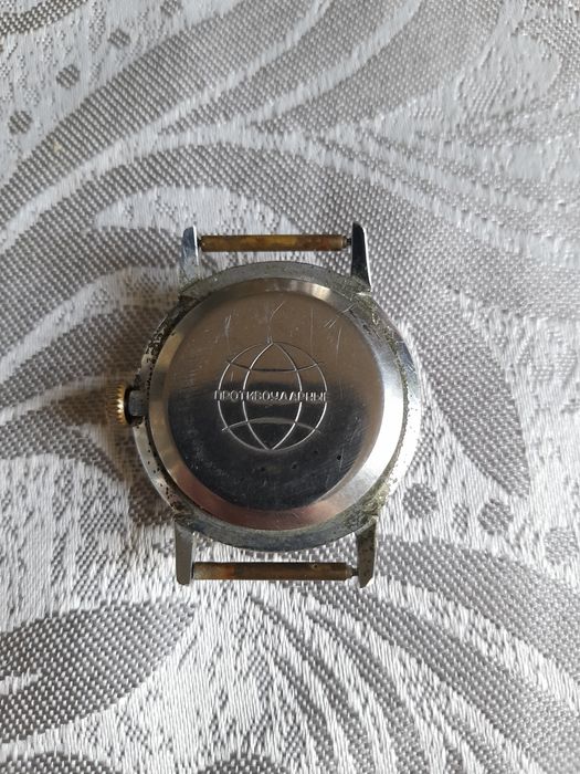 Ръчни часовници Rакета, Победа и Wostok