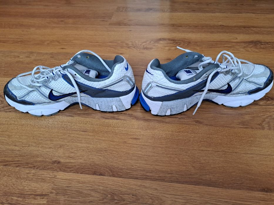Маратонки Nike Strukture 13/43