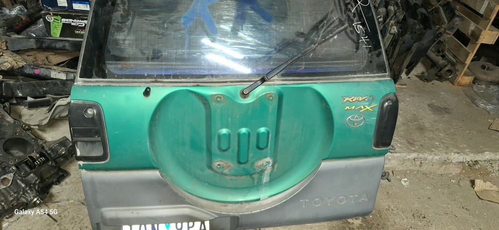 Авторазбор Тойота рав4.