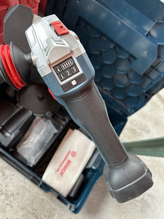 Bosch GWS 18V-10 SC