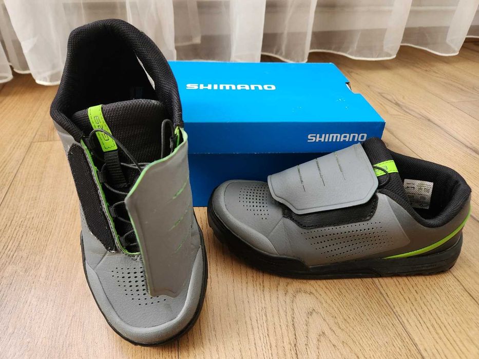 Vând pantofi MTB Shimano SH-GR9R
