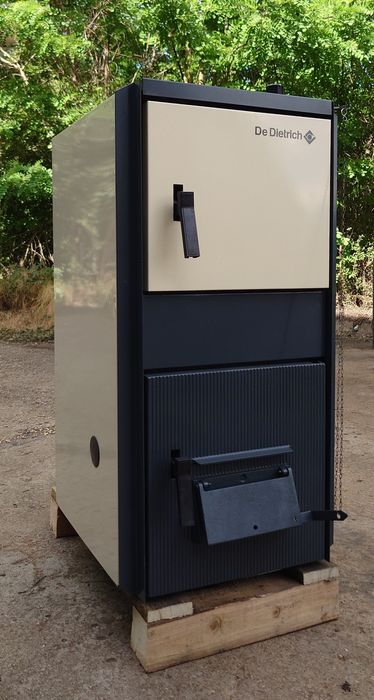Чугунен котел на твърдо гориво Де Дитрих/ De Dietrich 30 kW