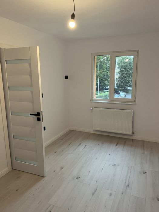De vanzare Apartament 3 camere – Etaj 1 – renovat complet