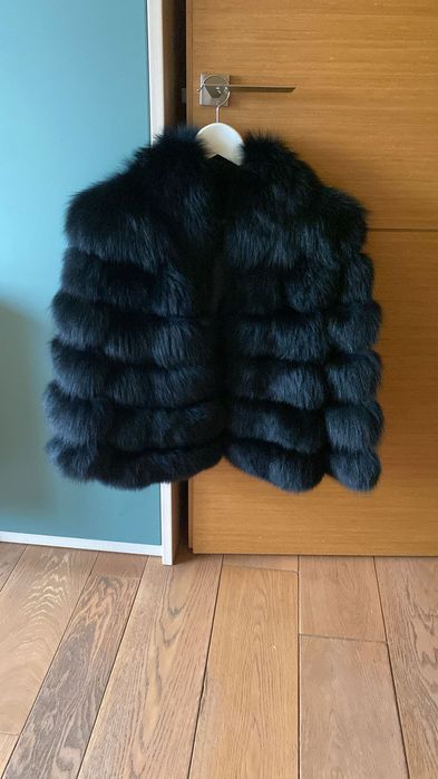 Късо палто от естествена кожа с косъм от бобър
