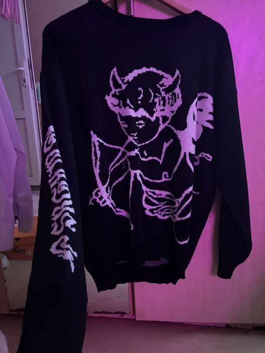 свитер с ангелом