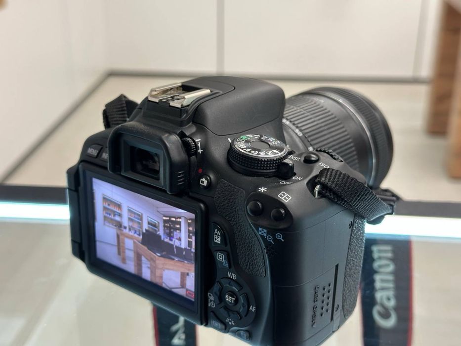 Canon EOS | 600D
