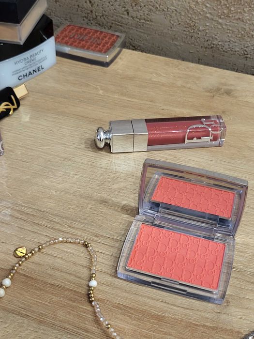 Оригинален  нов, руж Dior!