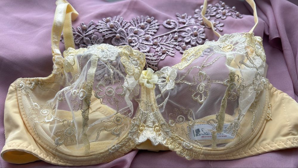 Бюстгальтеры, нижнее белье