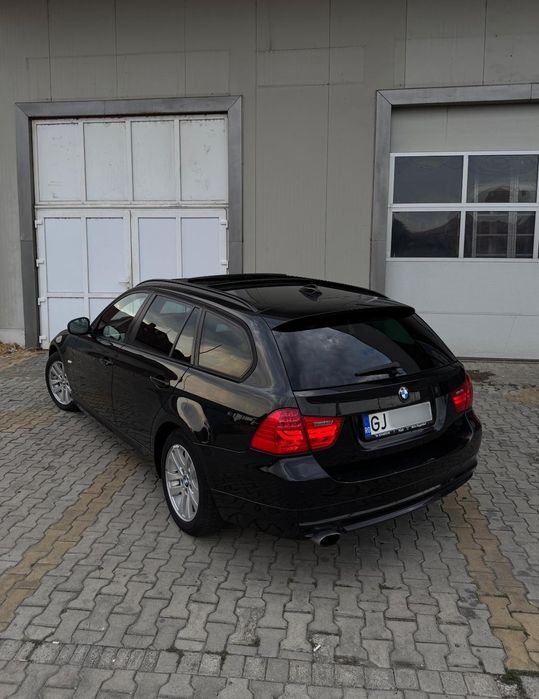 BMW seria 3 320D  e91  Xdrive