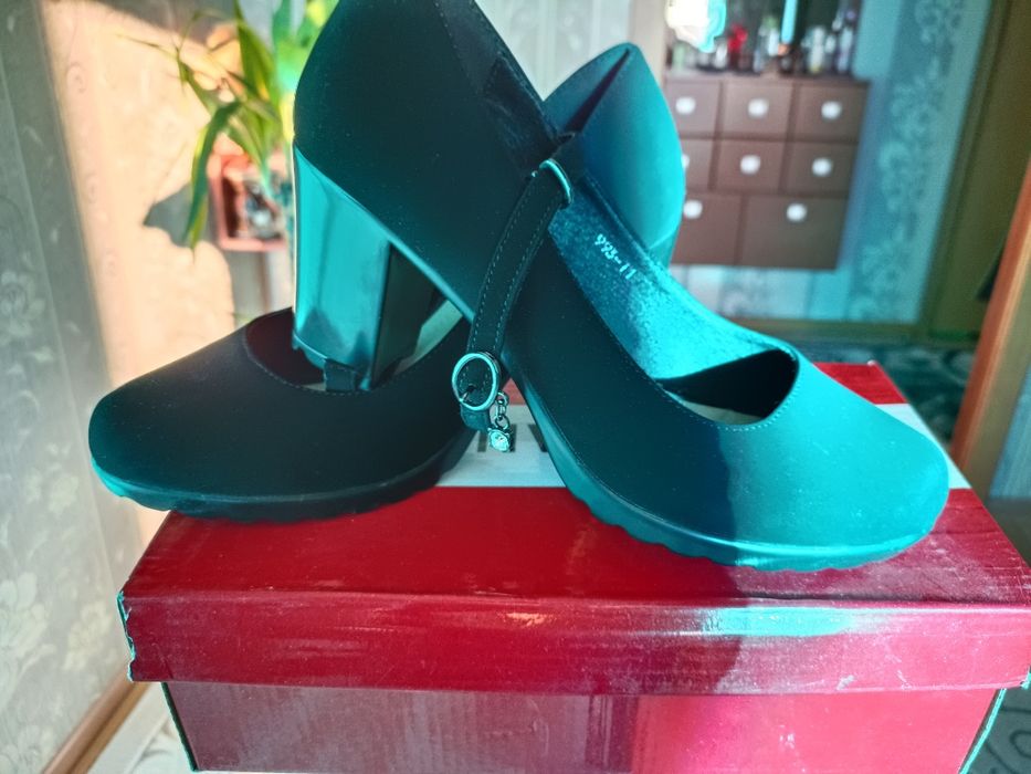 Молодежные туфли