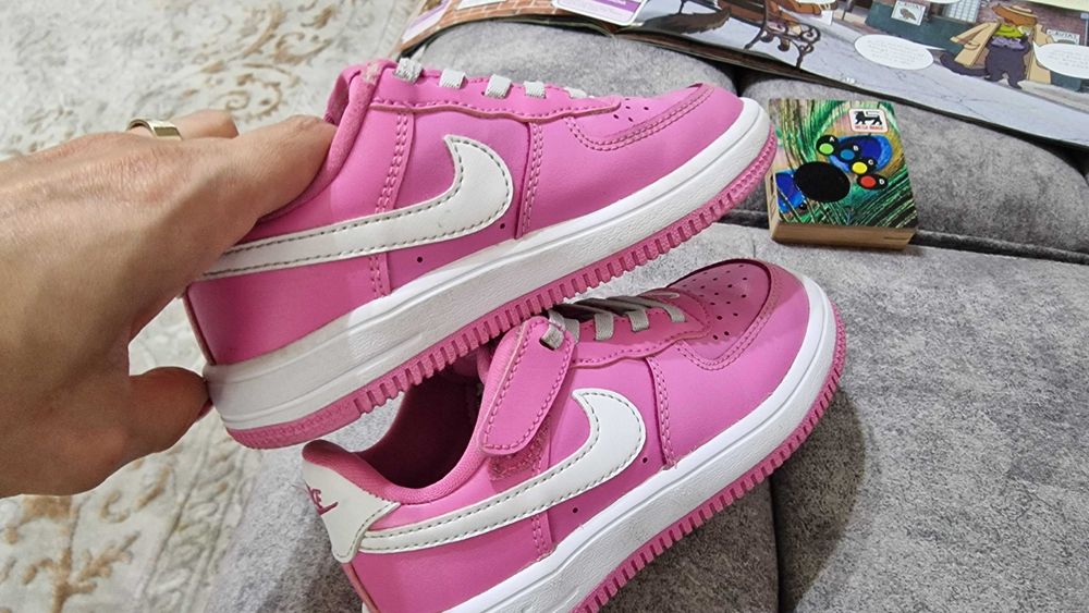 Nike fetite marimea 28, 17.5 cm