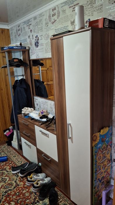 Прихожая продам б.у