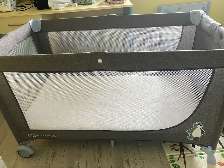 Сгъваема кошара Kinderkraft Joy Simple и двулицев матрак Junio Fancy