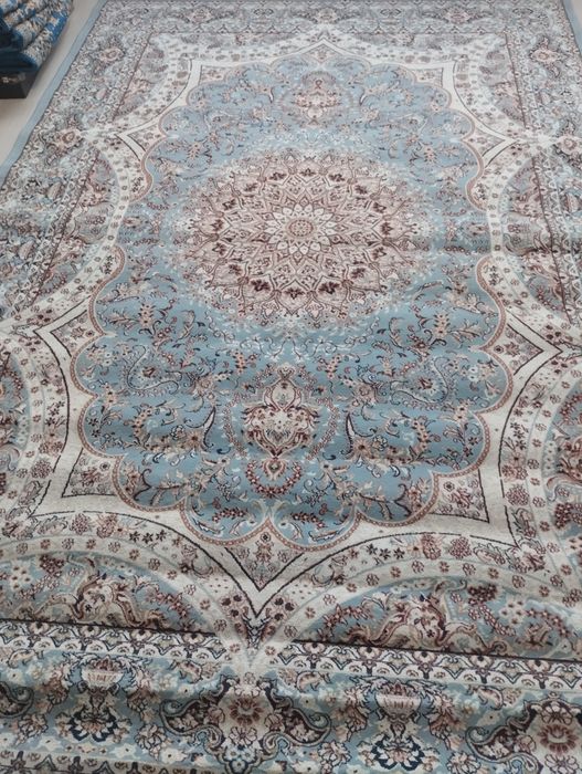 Продам ковёр 250х350 R