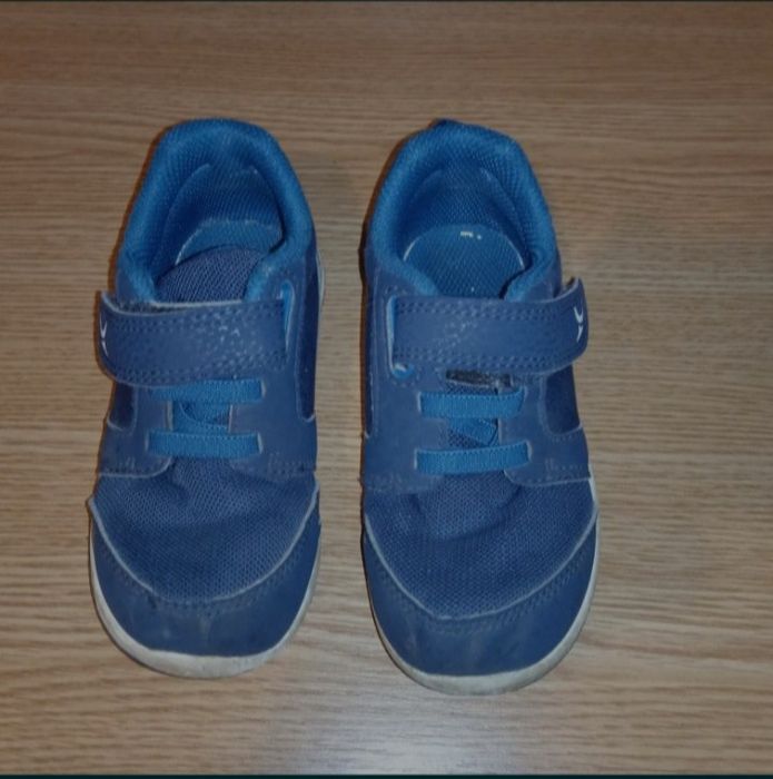 Adidasi Decathlon marimea 26