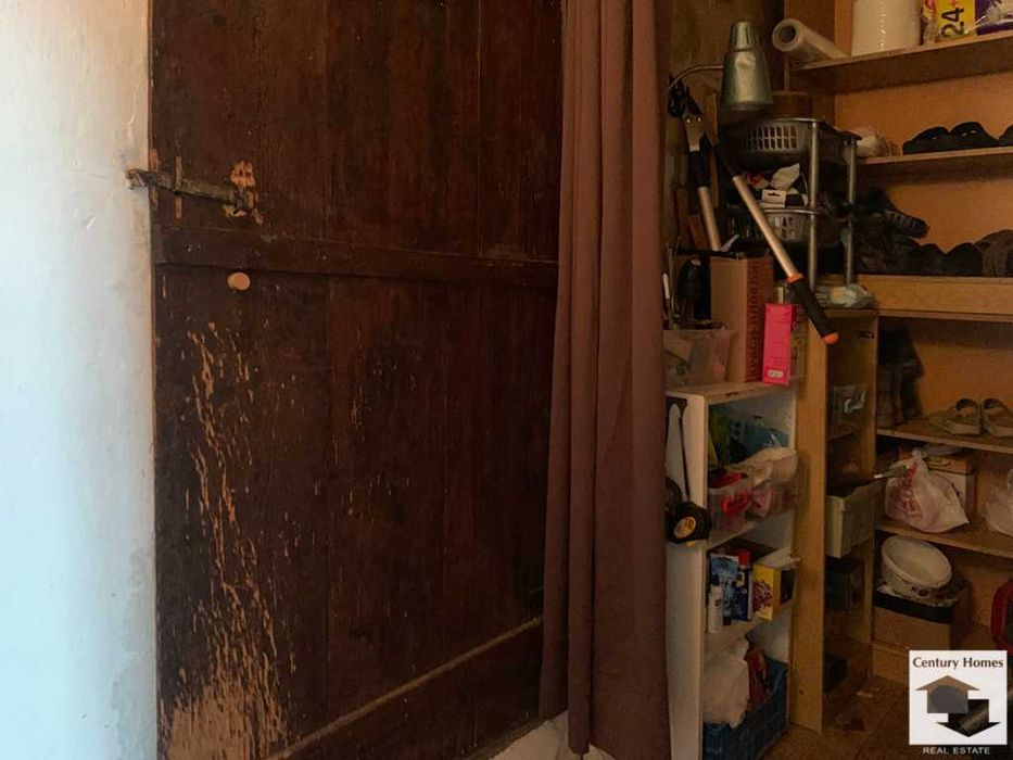 125182 Възрожденска къща с 3 спални и кладенец  в с. Средни Колиби