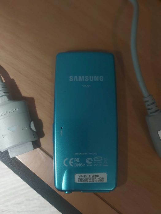 Mp 3 Player Samsung YP-S3 – Design Slim, Funcții Multimedia