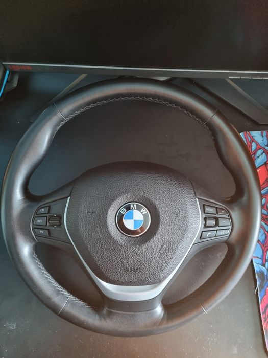 Volan BMW sport.