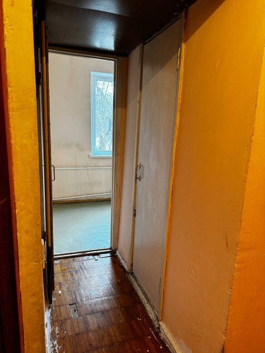 Продажа 1/3/5 на массиве Ахмад Югнакий, балкон 2х3
Чистая 
Санузел сов