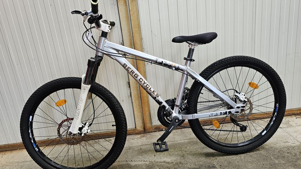 26 " berg cycles