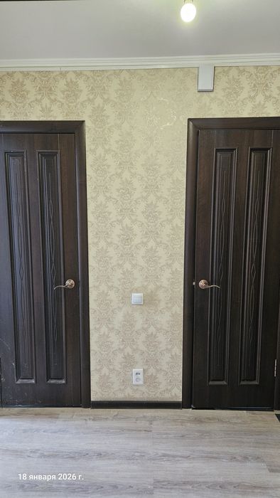 Двери б/у продам