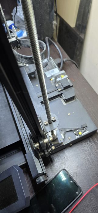 Продам хороший 3D принтер Creality Ender 3s1