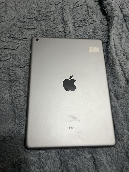 iPad 6tg gen (2018) - Defect, pentru piese