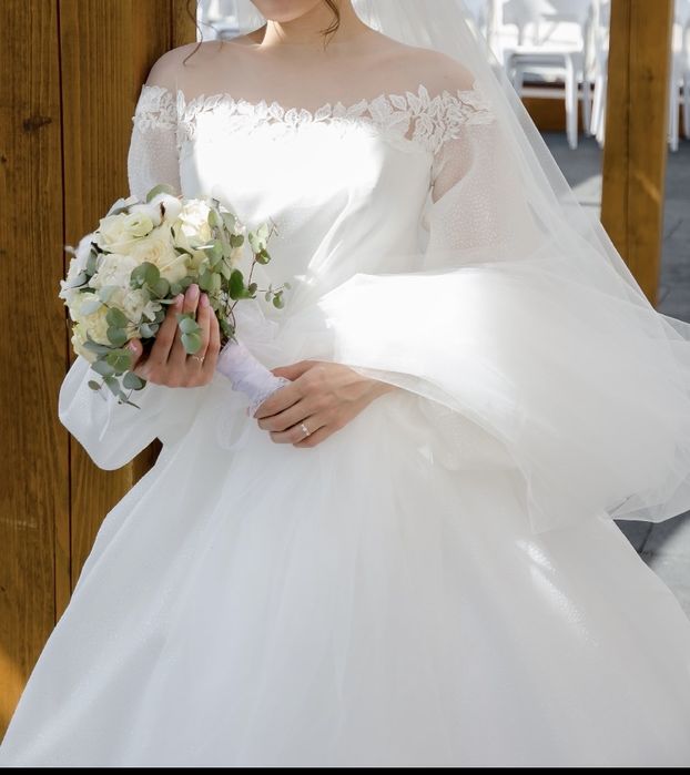 Свадебное платье