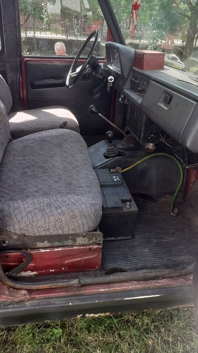 Vând aro camioneta