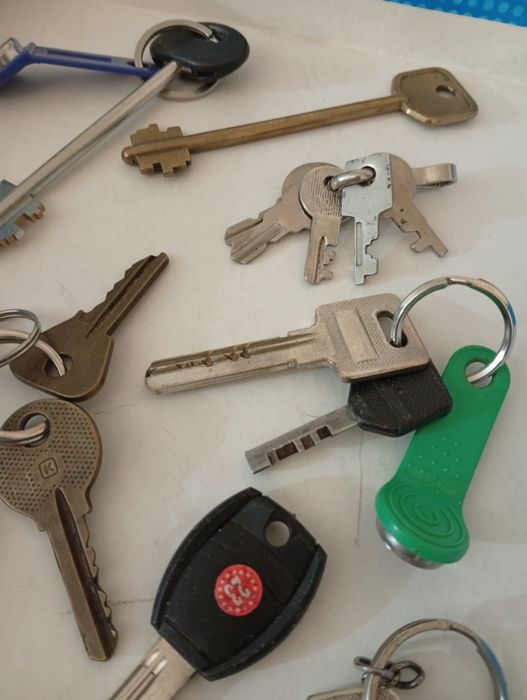 Продам ключи замочные  разные