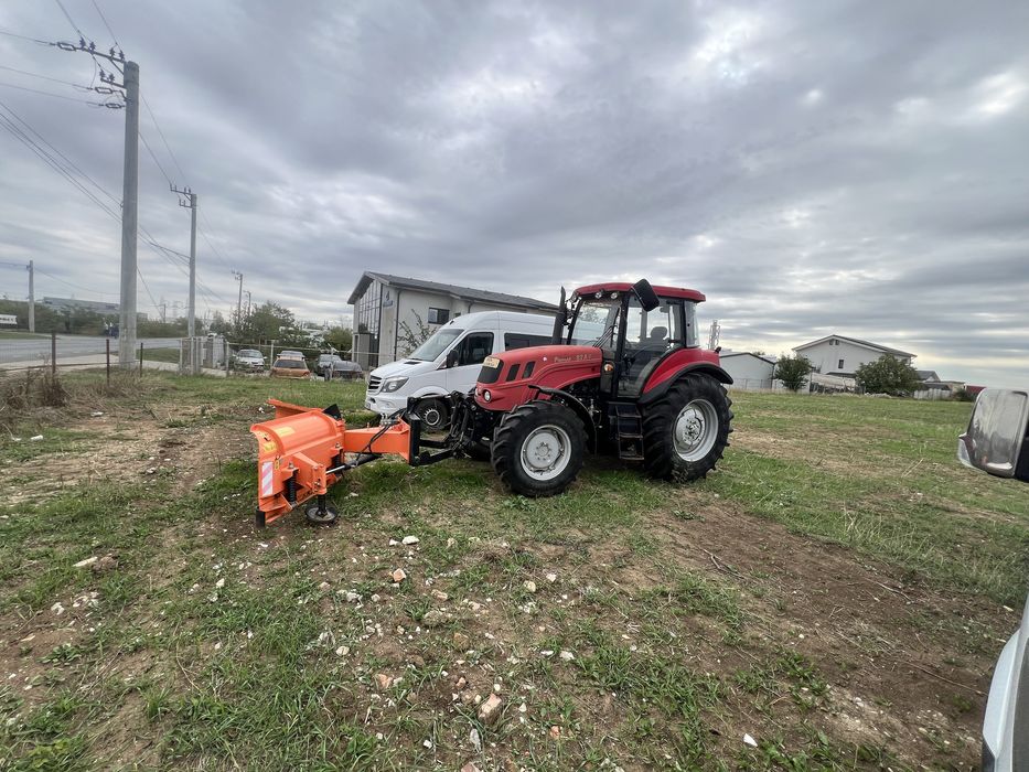 Tractor Pronar P2 82A cu lama deszapezire