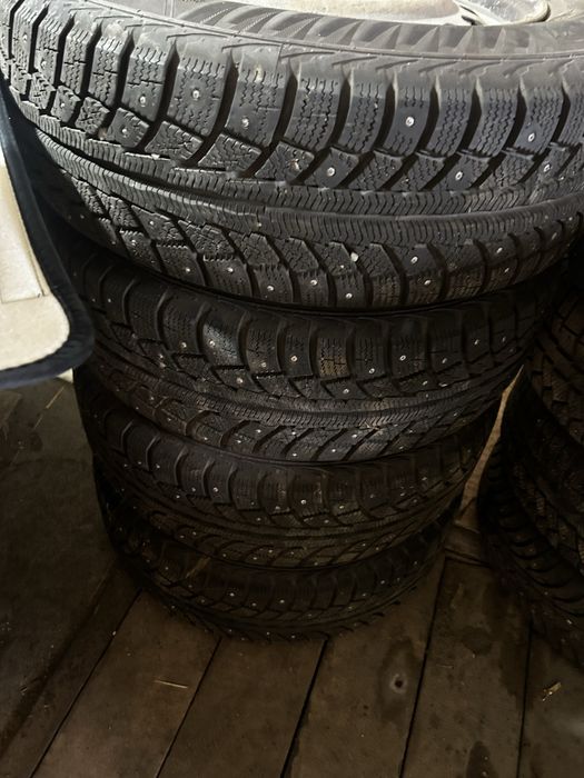 Продам диски резиной новые Р15
