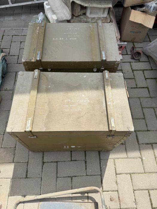 Военные ящики разного размера