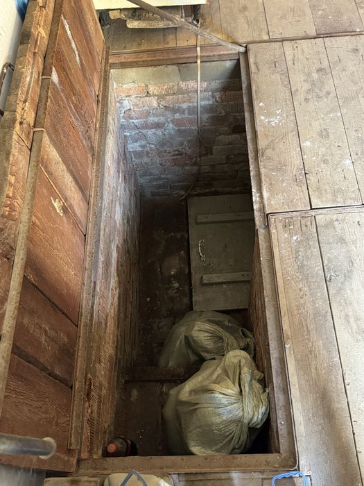 Продам гарадж в КС. Экспресс