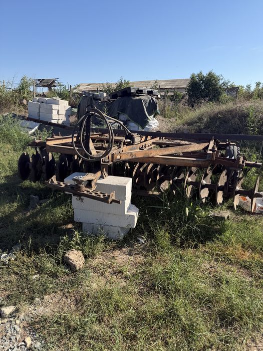 Vand utilaje agricole