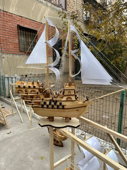 eksklyuziv suvenir kema (сувенирный корабль из орехового дерева)