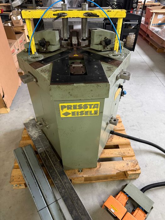 Ъглонабивна машина Pressta Eisele