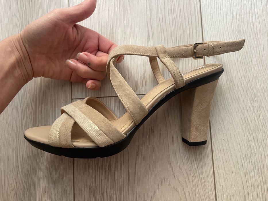 Sandale Geox nude