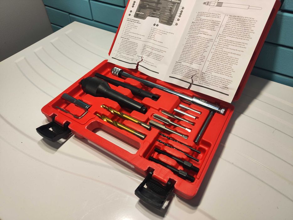 DEWIN комплект за вадене на подгревни свещи M8/M10