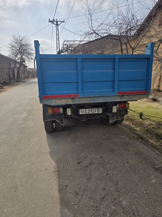 Isuzu sotiladi 2007 yil narhi 25000$ kelishamiz