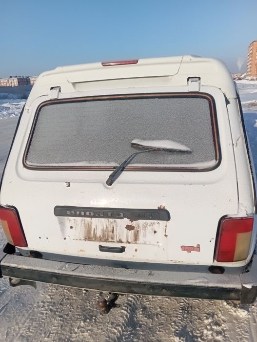 Продам ниву 2121 бронто