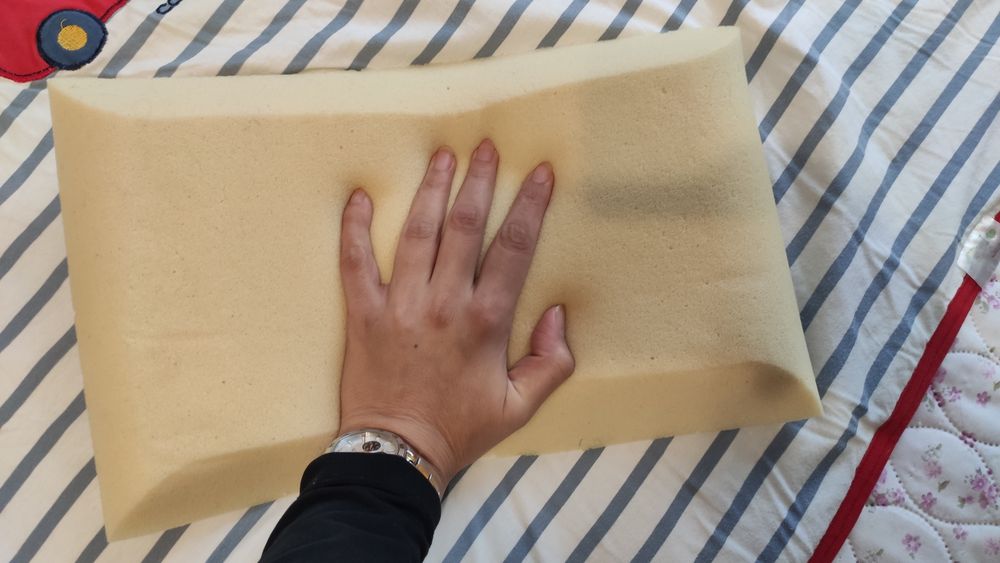 Яке, космонавтка, одеало и възглавница от мемори пяна