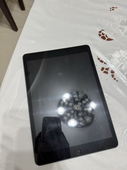 Продаю Apple iPad 9 в рабочем состоянии.