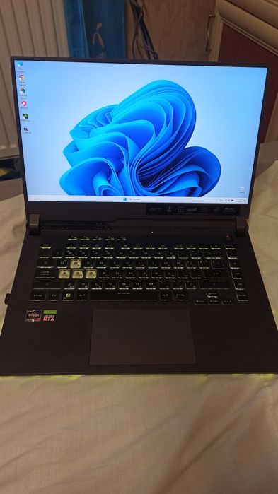 Лаптоп Asus ROG Strix G15