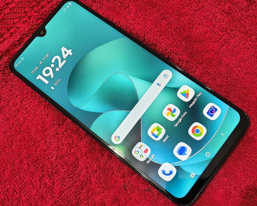 MOTOROLA g06 - nou. La cutie!