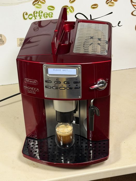 Кафемашина кафе автомат delonghi magnifica с гаранция