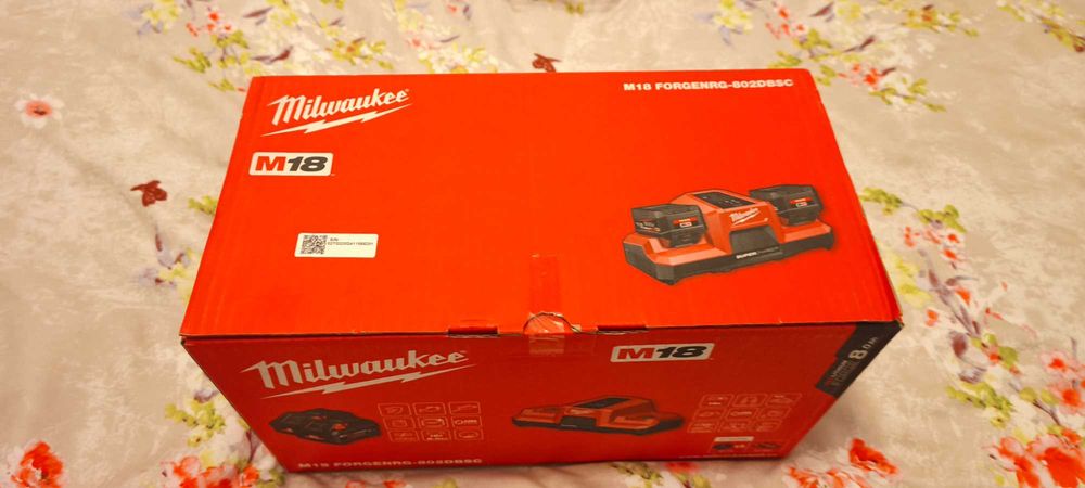 Milwaukee M18 Forge-802DBSC - Set 2 Acumulatori FORGE 8.0Ah + Incarcator Rapid DBSC - nou, Sigilat