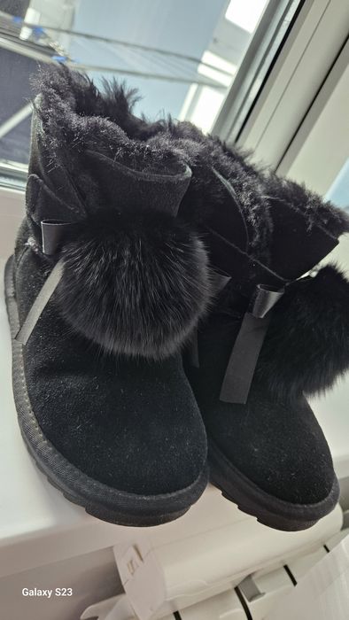 Продам детские угги